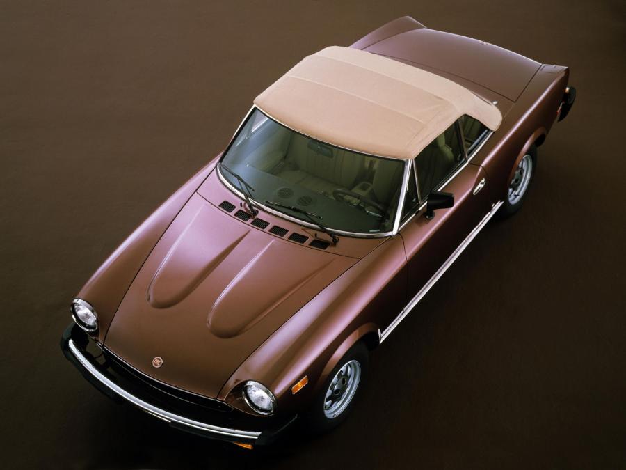  Fiat Spider 2000 1979 года  (фото 3 из 8)
